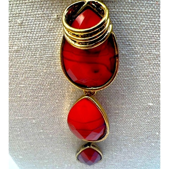 Vintage Gold Tone Necklace With Red Acrylic Drops & Chevron Pattern. N19 - Picture 2 of 9